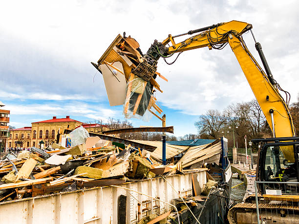 Best Garage Cleanout Services  in Waldron, AR